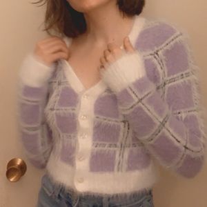 Softest fuzzy cropped sweater! (The “Cher” Look)